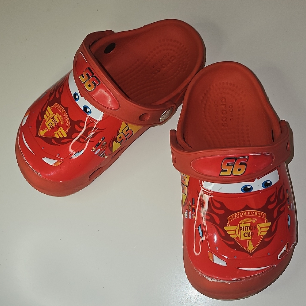 CROCS Kids Lightning McQueen Red Clogs